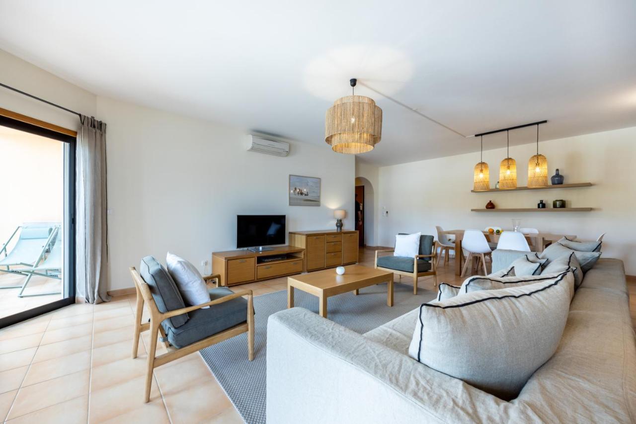 Aum Praia Da Luz Resort Apartment Exterior photo