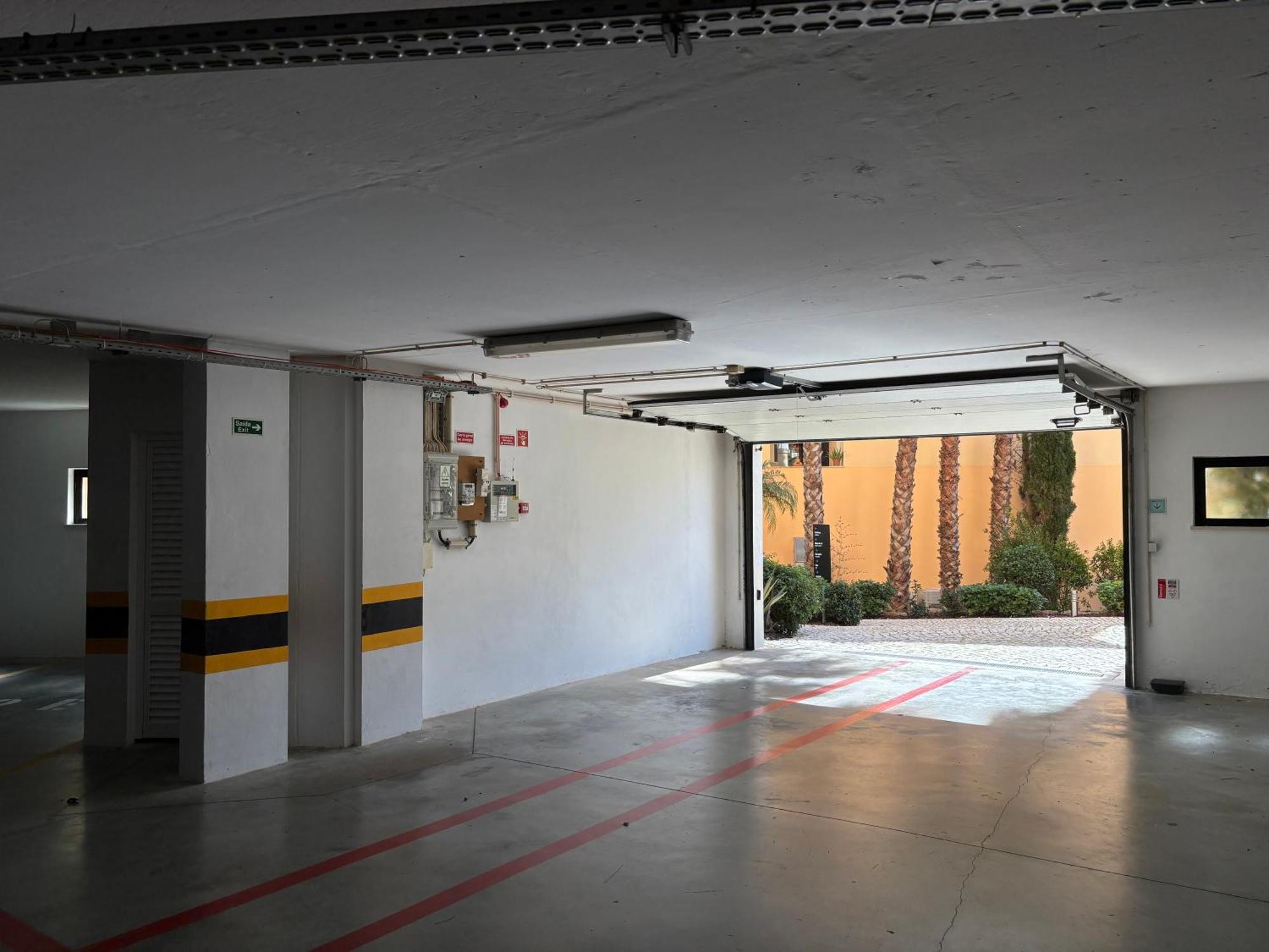 Aum Praia Da Luz Resort Apartment Exterior photo